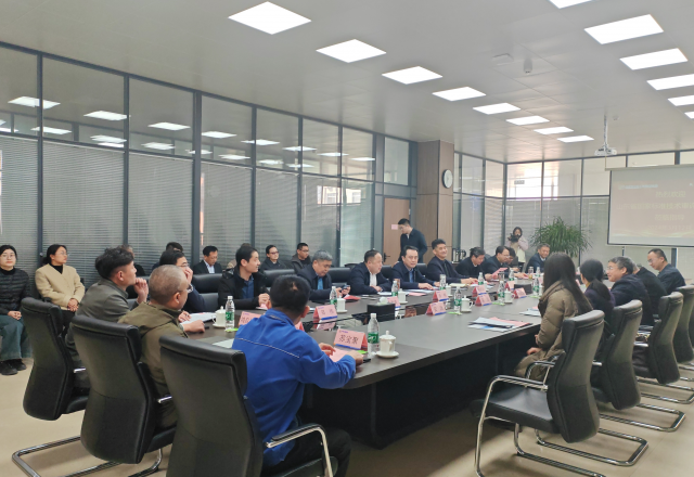 山东国家标准技术审评中心到易游体育调研标准化工作